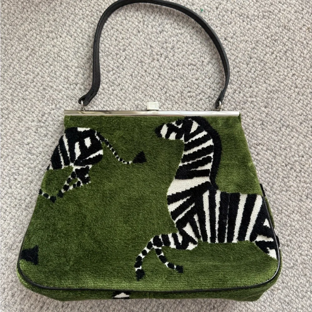 Stunning Green Zebra Chenille Top-Handle Women’s Bag NWT - Picture 3 of 10